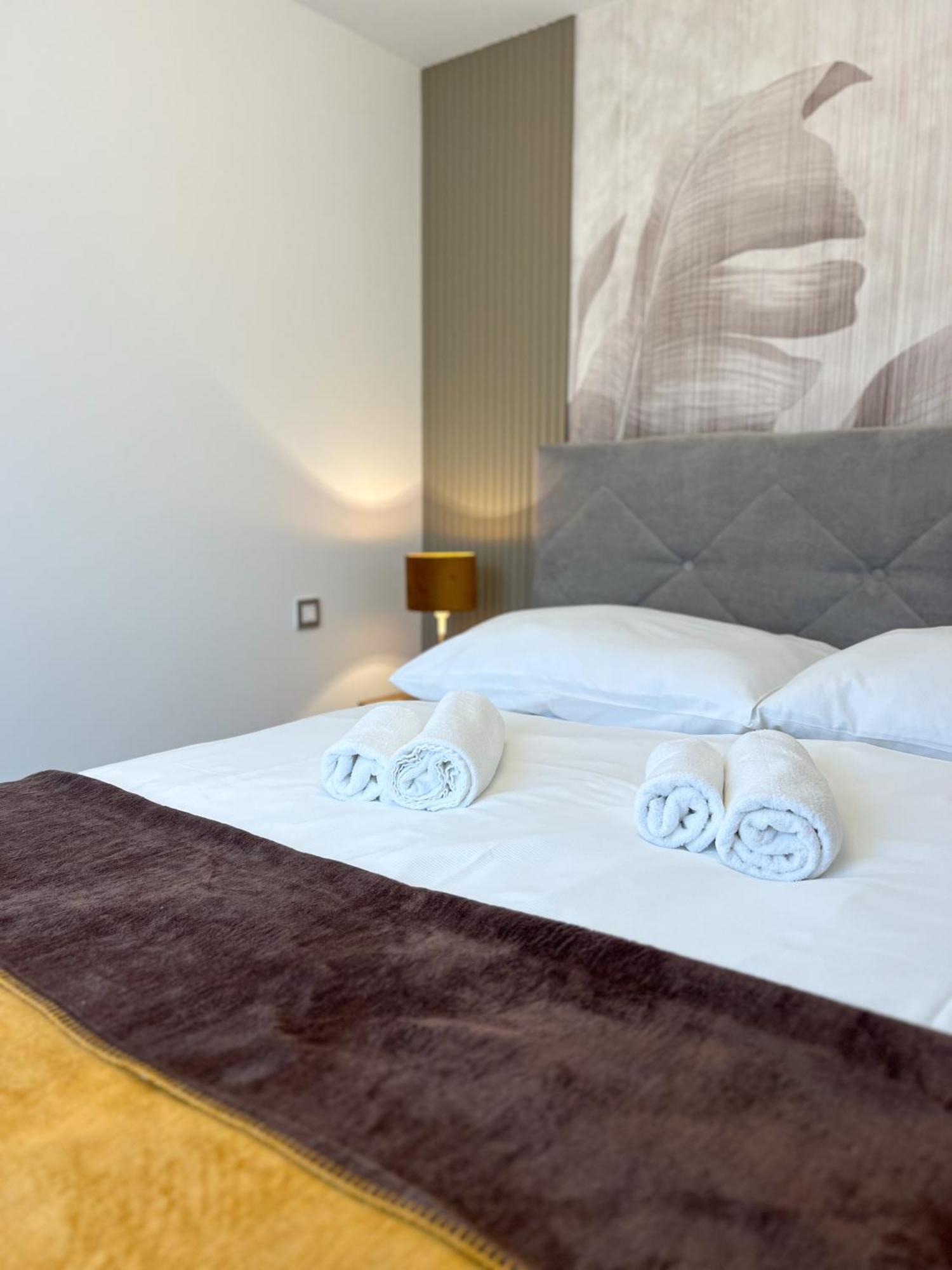Hotel Lony